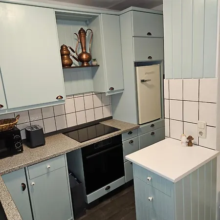 Large - Modern & Fully Equipped - Near Fair *