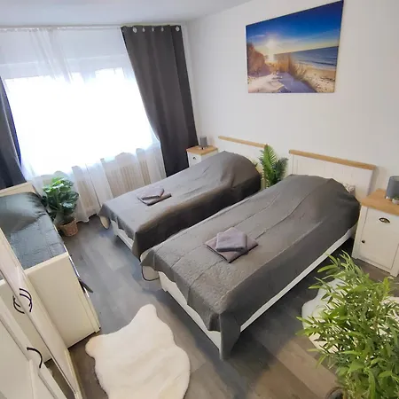 Large - Modern & Fully Equipped - Near Fair Kolín nad Rýnem