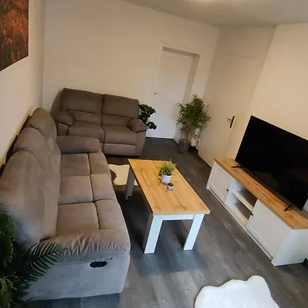 דירה Large - Modern & Fully Equipped - Near Fair *
